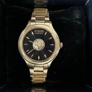 Versace watch🖤